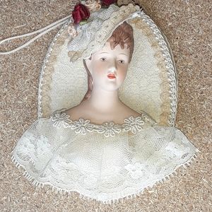 3" Victorian bust plaque